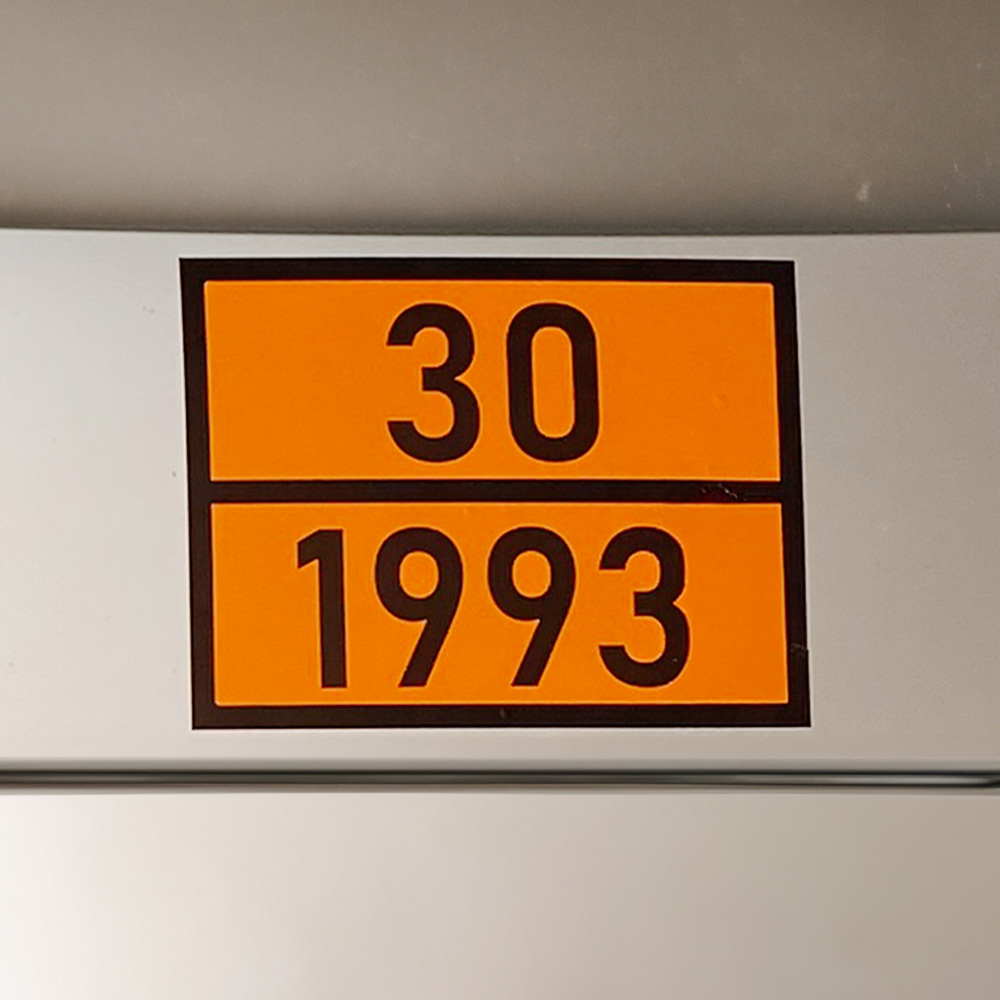 Orangene ADR Warntafel 30/1993 / FLAMMABLE LIQUID, N.O.S.