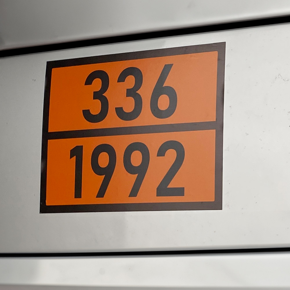 Orangene ADR Warntafel 336/1992 / FLAMMABLE LIQUID, TOXIC, N.O.S.